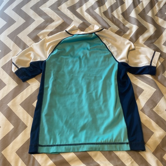 Short Sleeve Rash Guard - Picture 4 of 5